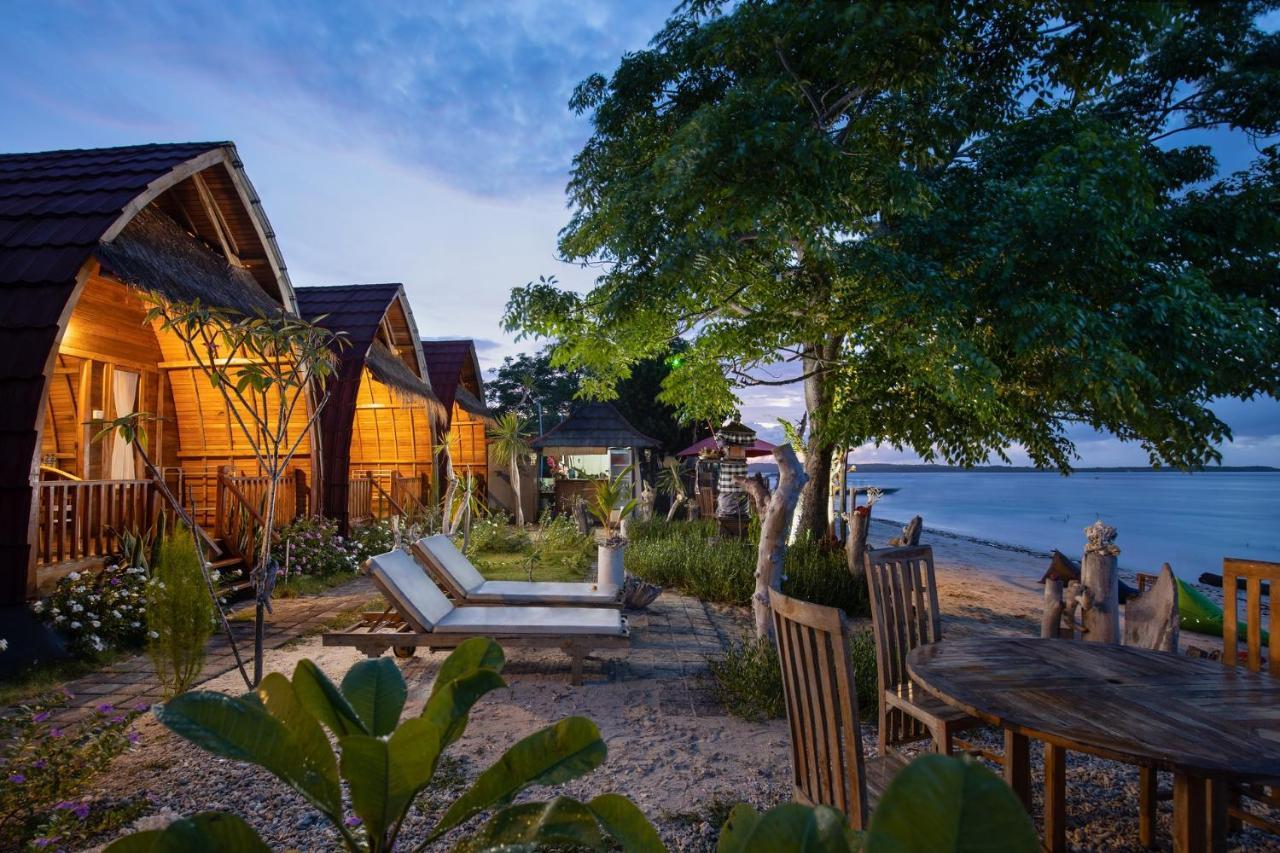 Santen Beach Bungalows Ped Exterior photo