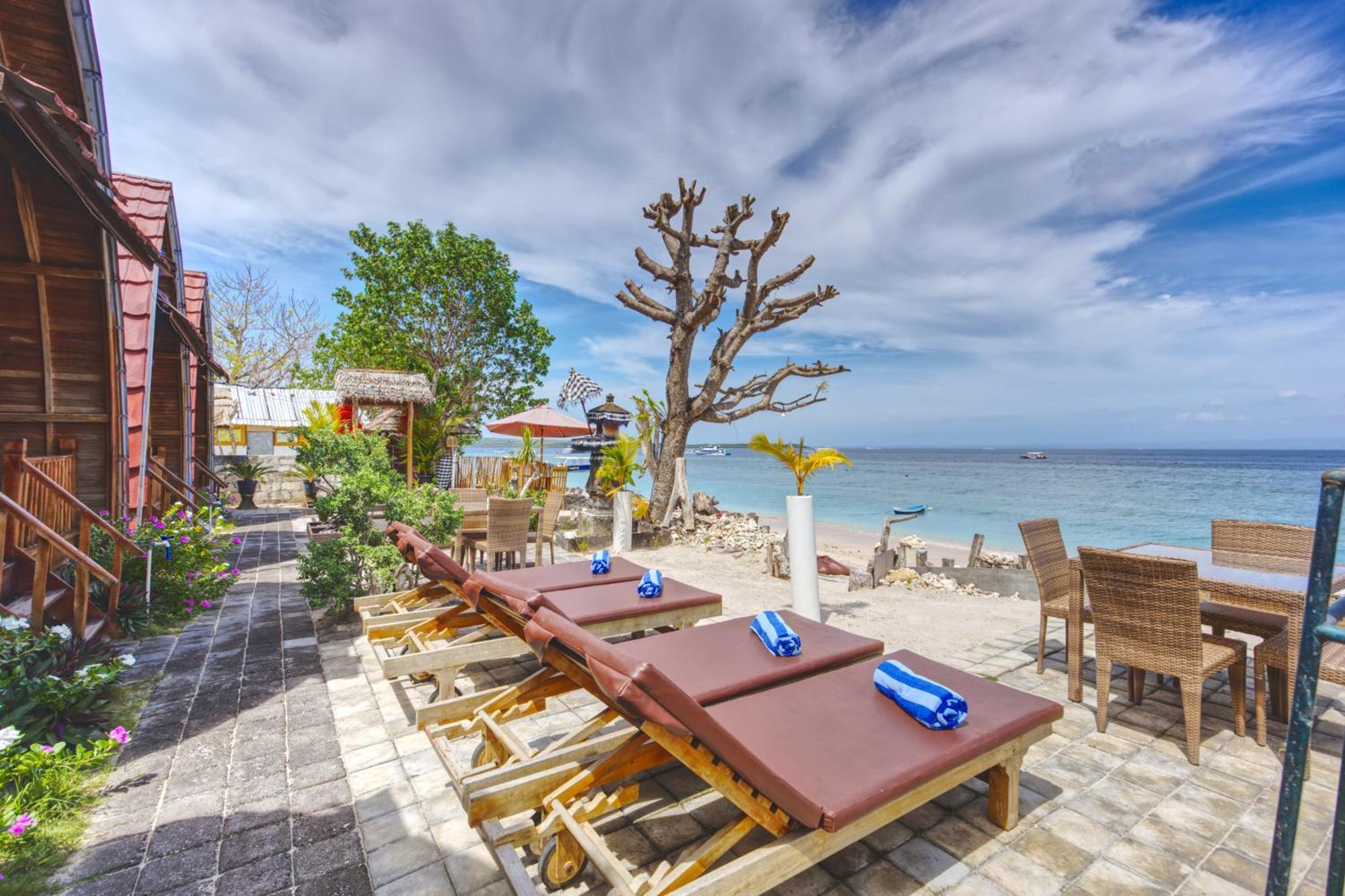 Santen Beach Bungalows Ped Exterior photo