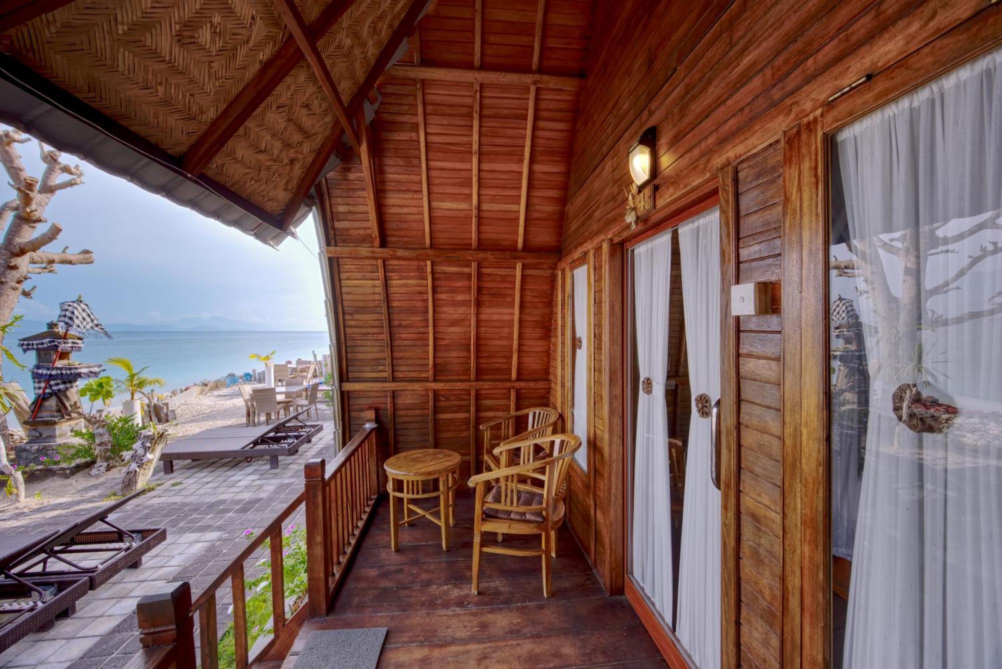 Santen Beach Bungalows Ped Exterior photo